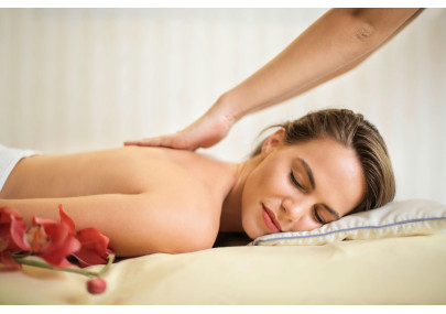 Crea la giusta atmosfera con le candele per massaggi